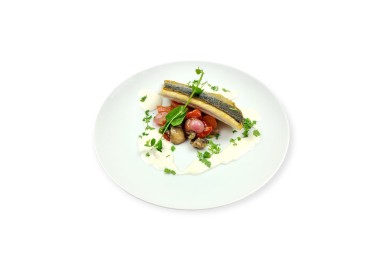 FILET DE BAR GRILLE AU BEURRE NANTAIS