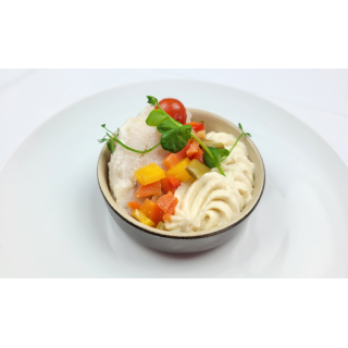 MEDAILLON DE LOTTE A LA CREME DE CELERI ET BRUNOISE DE LEGUMES