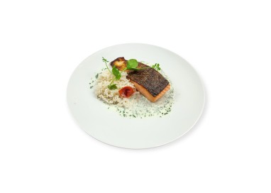 DOS DE SAUMON GRILLE A LA CREME D'OSEILLE
